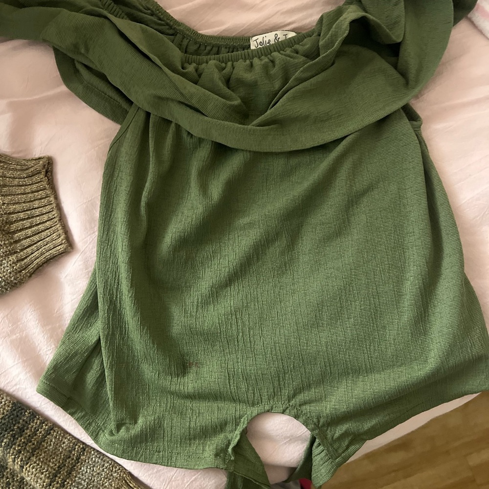 Green Off-Shoulder Ruffle Top - Picture 3 of 3